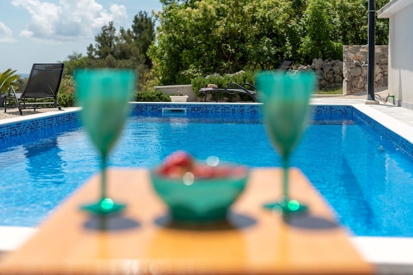 Foto van Three Bedroom Villa - Vakantiehuis in Trogir - Pool