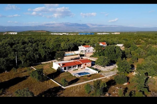 Foto van Three Bedroom Villa - Vakantiehuis in Trogir - View