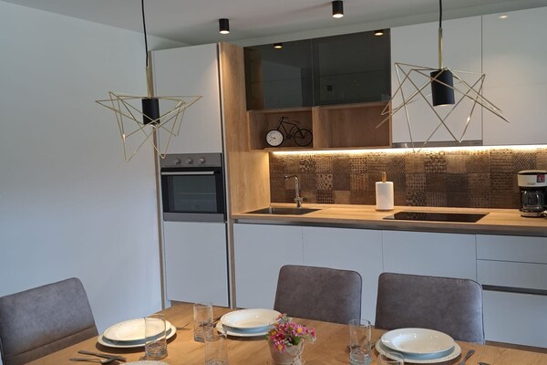 Foto van Three Bedroom Holiday Home - Vakantiehuis in Sinj - Kitchen