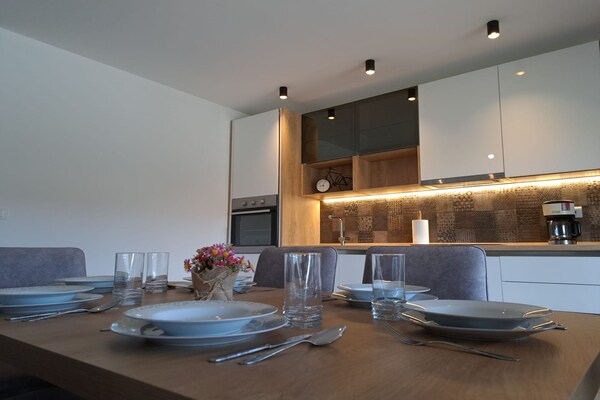 Foto van Three Bedroom Holiday Home - Vakantiehuis in Sinj - Kitchen