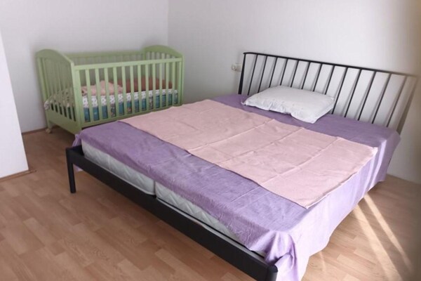 Foto van Spacious and Cozy Apartments Dugi Rat - Vakantiehuis in Dugi Rat - BedRoom