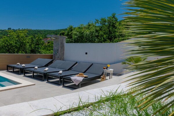 Foto van Villa Eden Dubrovnik - Six Bedroom Villa - Vakantiehuis in Dubrovnik - Pool