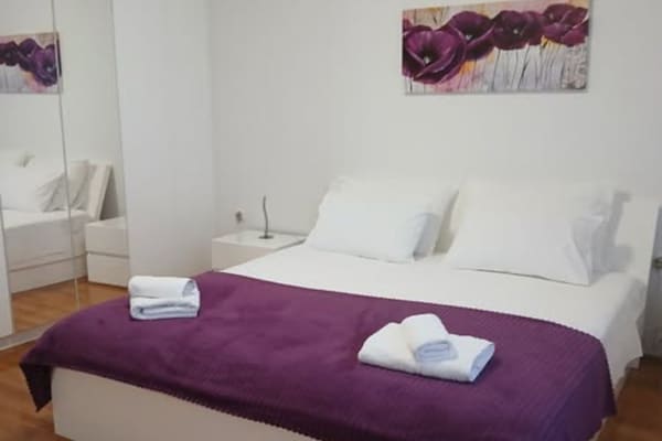 Foto van Three Bedroom Apartment With Terrace And Sea View - Vakantiehuis in Ist - BedRoom