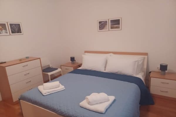 Foto van Three Bedroom Apartment With Terrace And Sea View - Vakantiehuis in Ist - BedRoom