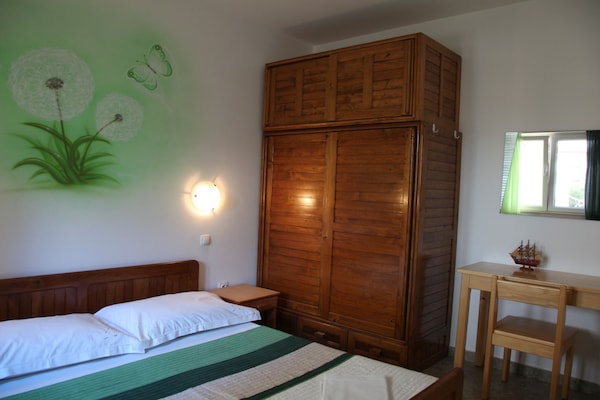 Foto van 1 Bedroom Apartment - Vakantiehuis in Srima - BedRoom