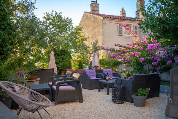 Foto van Pula Garden Apartments with Shared Pool - Double Room - GardenSummer