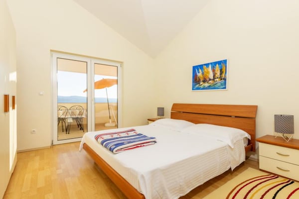 Foto van Premium Two Bedroom Apartment with Sea View and Terrace - BedRoom