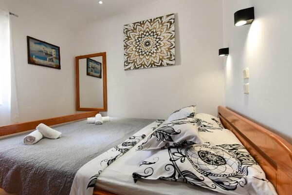 Foto van Privlaka Sunset Apartments - Studio apartment (2) - Vakantiehuis in Privlaka - BedRoom
