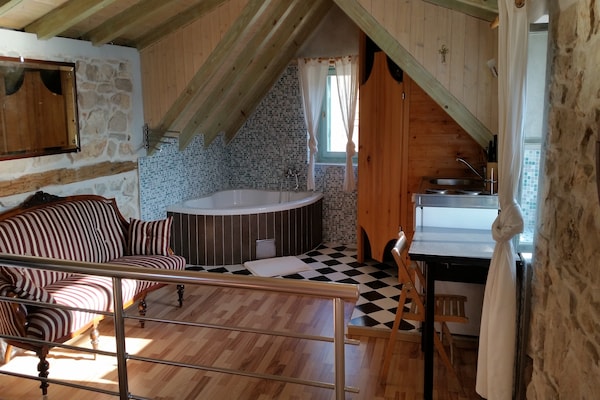 Foto van Traditioneel huis met twee appartementen - Vakantiehuis in Vis - Kitchen