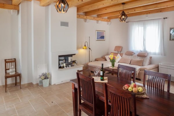 Foto van Luxe vakantie in Makarska - Vakantiehuis in Makarska - DiningRoom