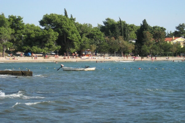 Foto van 1 - Vakantiehuis Jurjevic - Vakantiehuis in Bibinje - Untagged