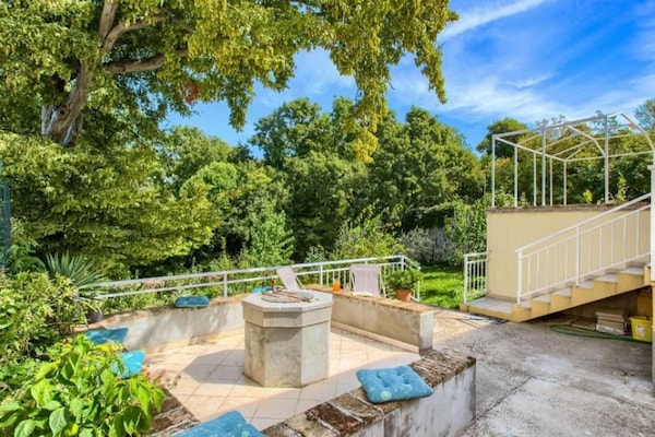 Foto van Sfeervol vakantiehuis in Kraljevica met een tuin - Vakantiehuis in Kraljevica - TerraceBalcony