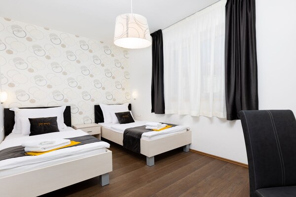 Foto van Villa in Kornić met zwembad - Vakantiehuis in Kornić - Untagged