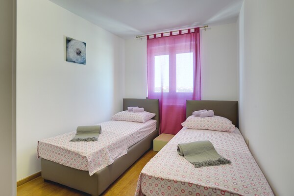 Foto van Villa in Pula met zeestrand - Vakantiehuis in Pula - BedRoom