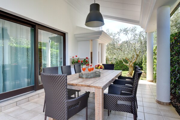 Foto van Villa in Medulin met privézwembad - Vakantiehuis in Medulin - TerraceBalcony