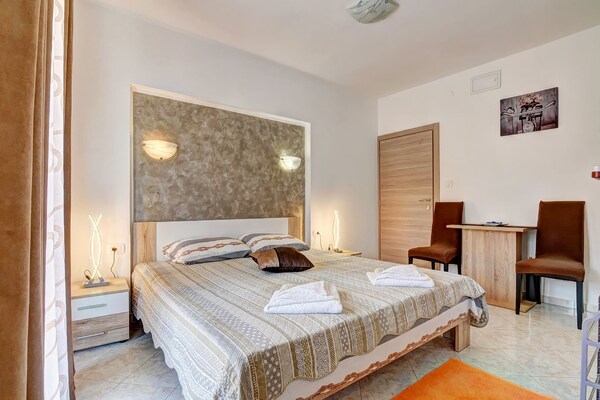 Foto van Relaxing Studio with Lovely Terrace - Kajfes A2 - Vakantiehuis in Valbandon - FloorPlan