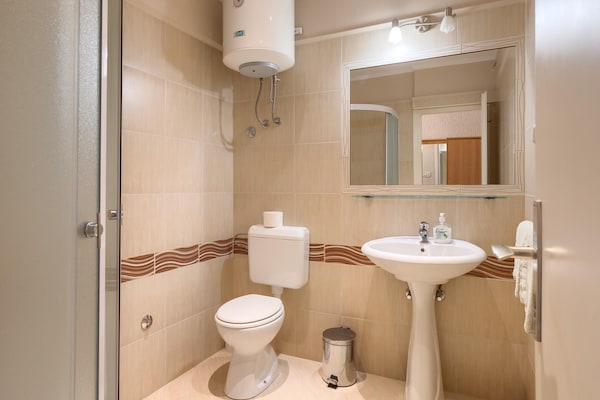 Foto van Appartement in Poreč bij Špadici Strand - Vakantiehuis in Porec - BathRoom
