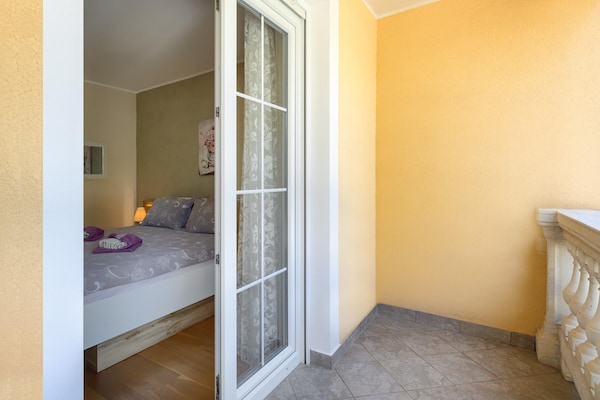 Foto van Appartement in Poreč bij Špadici Strand - Vakantiehuis in Porec - TerraceBalcony