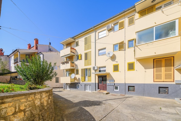 Foto van Premium appartement met terras - Vakantiehuis in Porec - ExteriorSummer