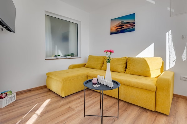 Foto van Smaakvol ontworpen appartement in Karlobag - Vakantiehuis in Karlobag - LivingRoom