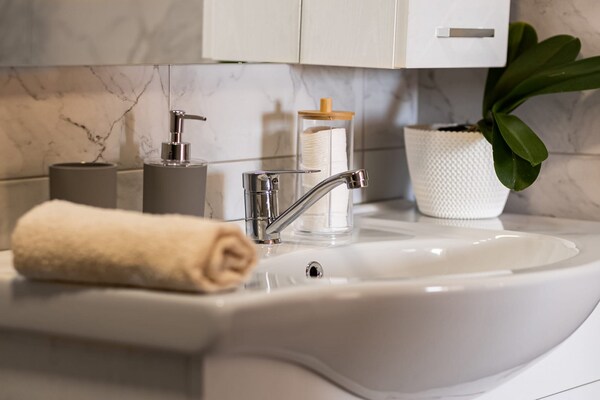 Foto van Smaakvol ontworpen appartement in Karlobag - Vakantiehuis in Karlobag - BathRoom