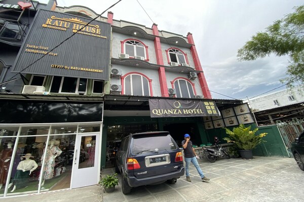 Foto van Quanza Hotel • Heritage Double - Vakantiehuis in Banda Aceh - Outdoor