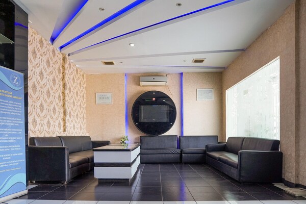 Foto van Premium Indonesische Suite voor twee personen - Vakantiehuis in Padang - HallReception