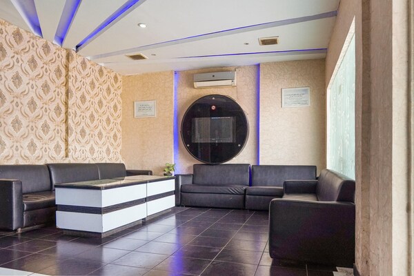 Foto van Premium Indonesische Suite voor twee personen - Vakantiehuis in Padang - HallReception