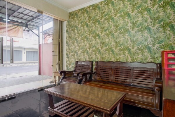 Foto van Rama Shinta Gezellige Standaard Tweepersoonskamer - Vakantiehuis in Bandar Lampung - HallReception