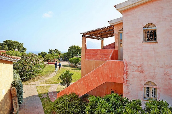 Foto van 2-kamerappartement in de Residence Lu Nibareddu - Vakantiehuis in Loiri - ExteriorSummer