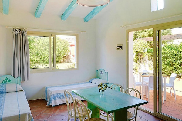 Foto van 2-kamerappartement in de Residence Lu Nibareddu - Vakantiehuis in Loiri - DiningRoom