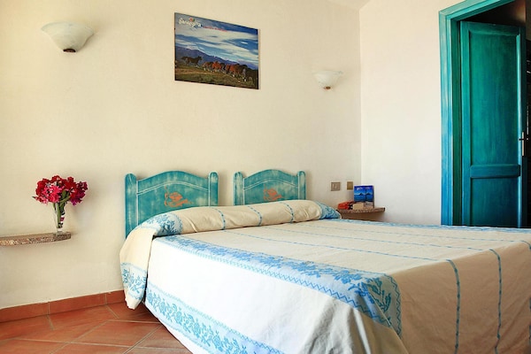 Foto van 2-kamerappartement in de Residence Lu Nibareddu - Vakantiehuis in Loiri - BedRoom