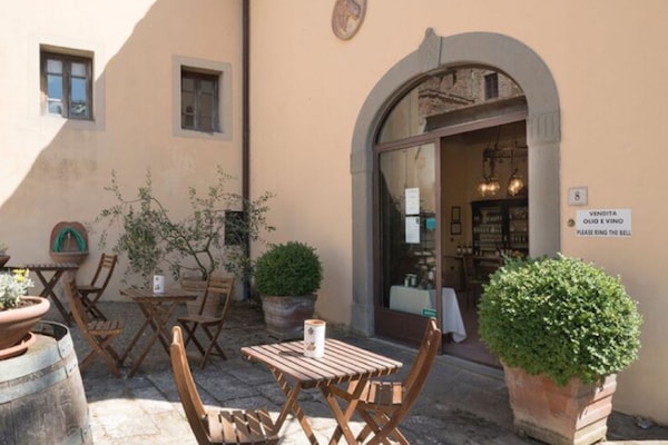 Foto van Appartement in Pergine Valdarno met Zwembad - Vakantiehuis in Pergine Valdarno - TerraceBalcony