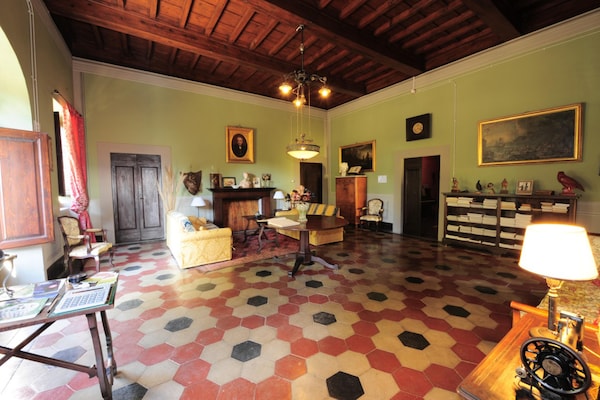 Foto van Rustieke elegantie nabij Florence - Vakantiehuis in Rignano Sull'Arno-FI - LivingRoom