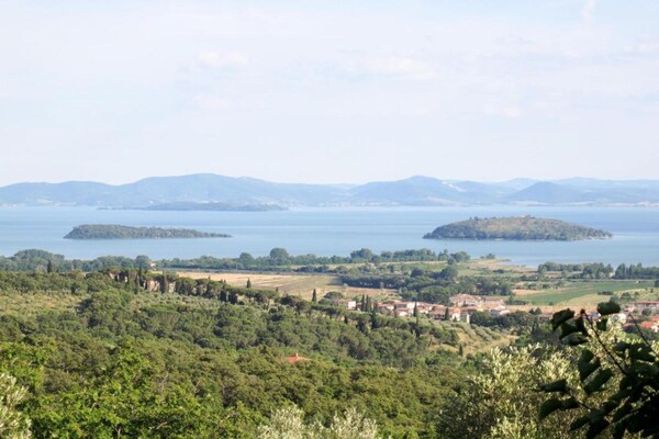 Foto van Boerderij in Paciano met Zwembad & Uitzicht - Vakantiehuis in Paciano - AreaSummer20KM