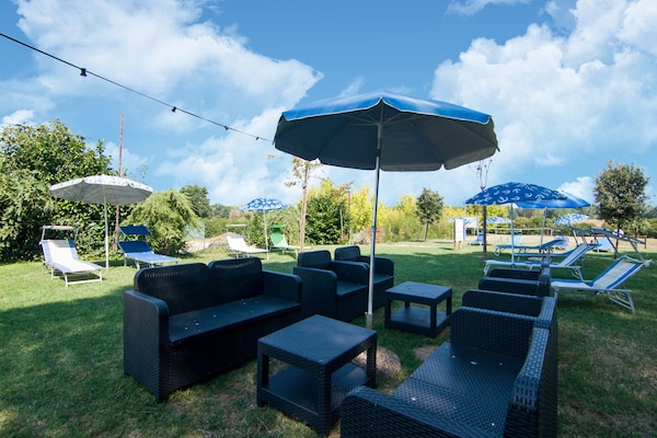 Foto van Boerderij bij het Trasimeense Meer met Zwembad - Vakantiehuis in Castiglione del Lago - ParkFacilities