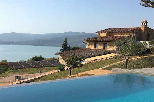 Foto van Villa in Cortona met privézwembad - Vakantiehuis in Magione - PoolOfHouse