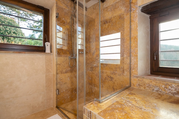 Foto van Villa in Cortona met privézwembad - Vakantiehuis in Magione - BathRoom