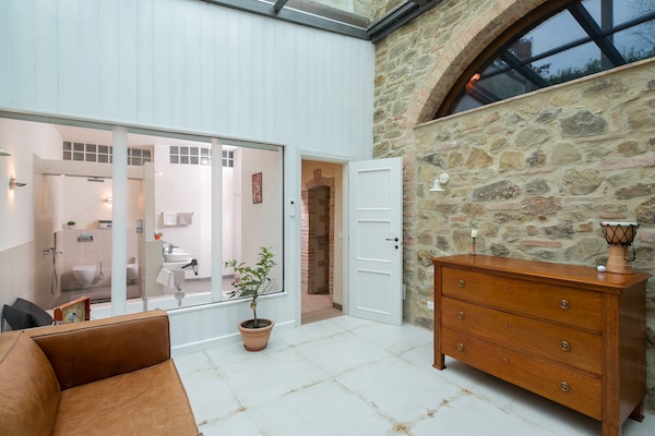 Foto van Villa in Cortona met privézwembad - Vakantiehuis in Magione - RecreationRoom
