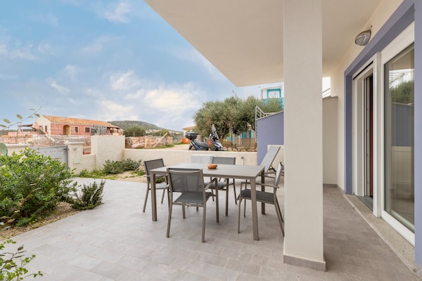 Foto van Giardino, aria condizionata, een passi dal-merrie - Vakantiehuis in Castelsardo - TerraceBalcony
