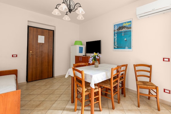Foto van Een merrie van 150 meter, 2, aria condizionata - Vakantiehuis in Valledoria - DiningRoom