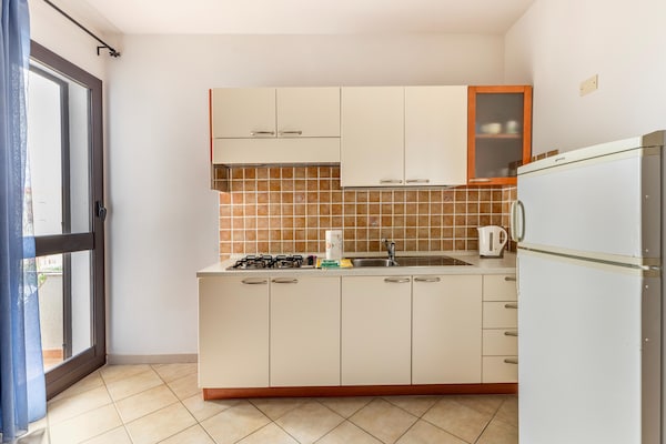 Foto van Een merrie van 150 meter, 2, aria condizionata - Vakantiehuis in Valledoria - Kitchen