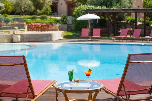 Foto van Tweekamerappartement in een complex - Vakantiehuis in Villasimius - PoolOfHouse