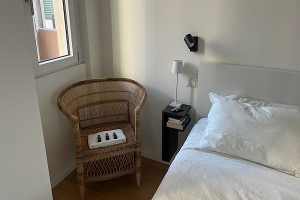 Foto van 1-slaapkamer/4-persoons appartement vlakbij het centraal station - Untagged