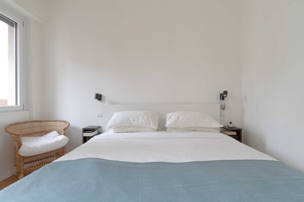Foto van 1-slaapkamer/4-persoons appartement vlakbij het centraal station - Untagged