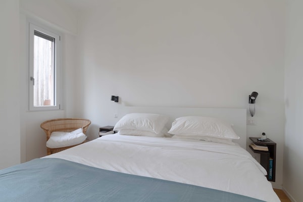 Foto van 1-slaapkamer/4-persoons appartement vlakbij het centraal station - Untagged