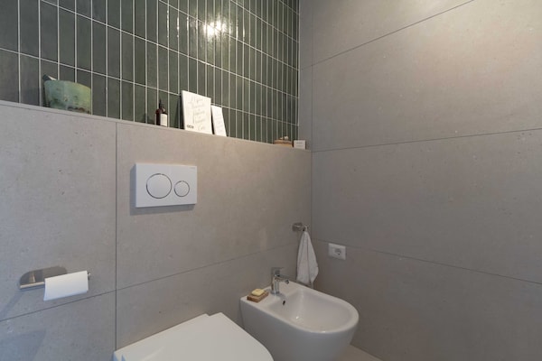 Foto van 1-slaapkamer/4-persoons appartement vlakbij het centraal station - Untagged