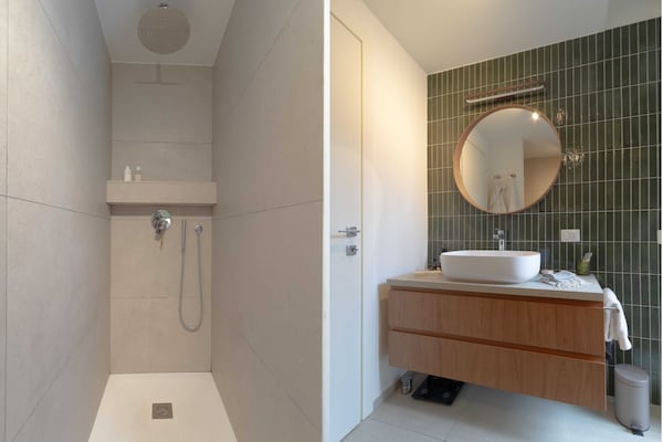 Foto van 1-slaapkamer/4-persoons appartement vlakbij het centraal station - Untagged