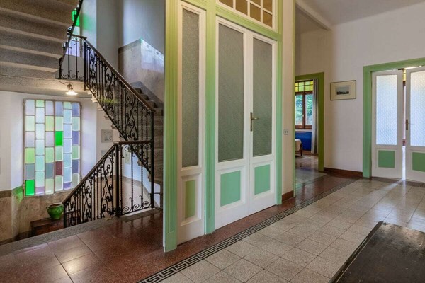 Foto van Villa in Civenna met balkon - Vakantiehuis in Civenna - Untagged