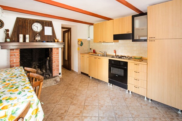 Foto van Wonen aan het meer met avontuur - Vakantiehuis in Idro - Kitchen